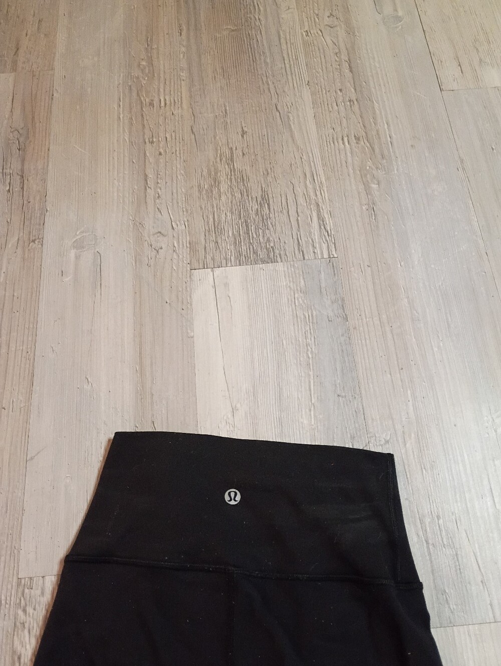 Lululemon - Picture 5 of 6